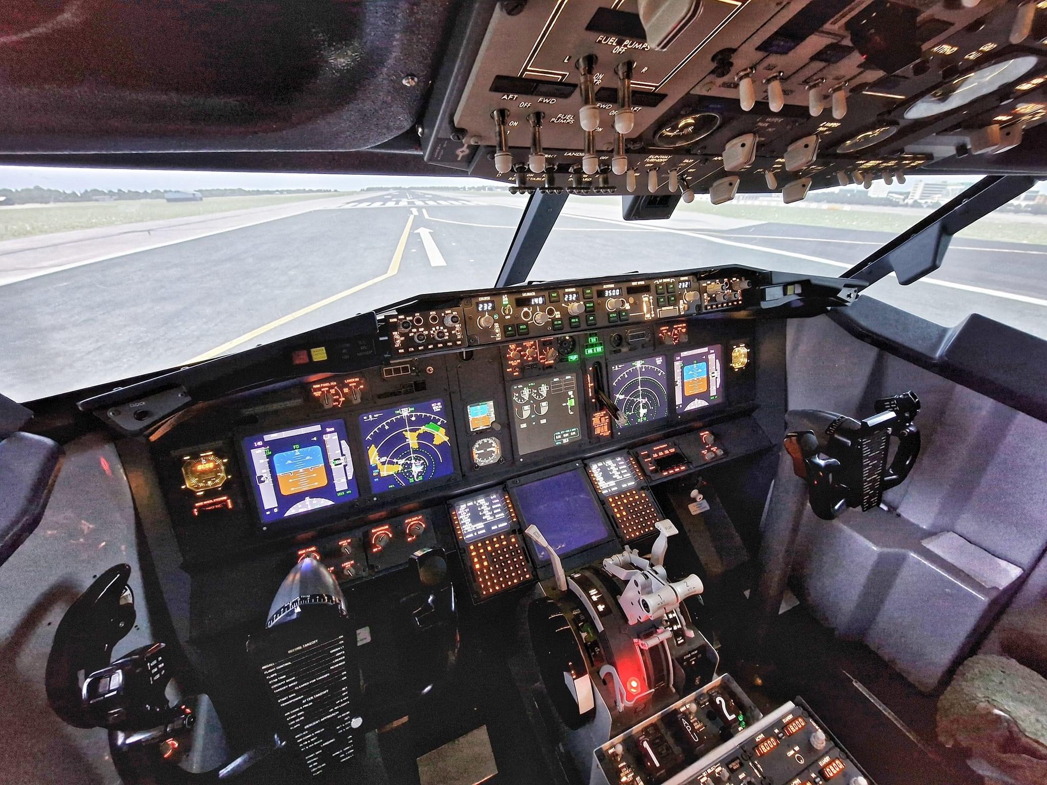 Boeing 737-800NG Flight Simulator Experience